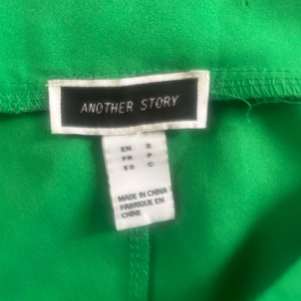 Green Mini Dress - Picture 4 of 9